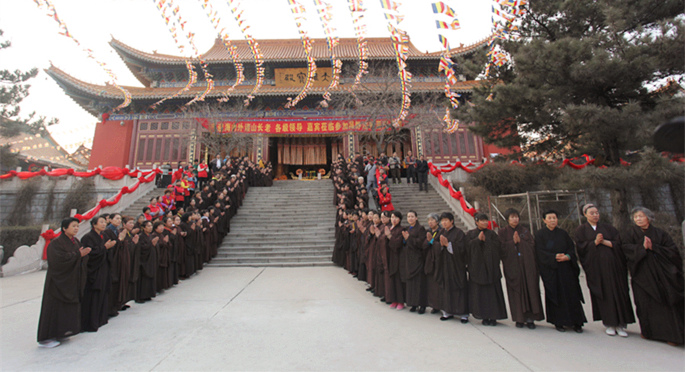 3月27日明月禅寺举行水陆空大法会熏坛洒净仪式